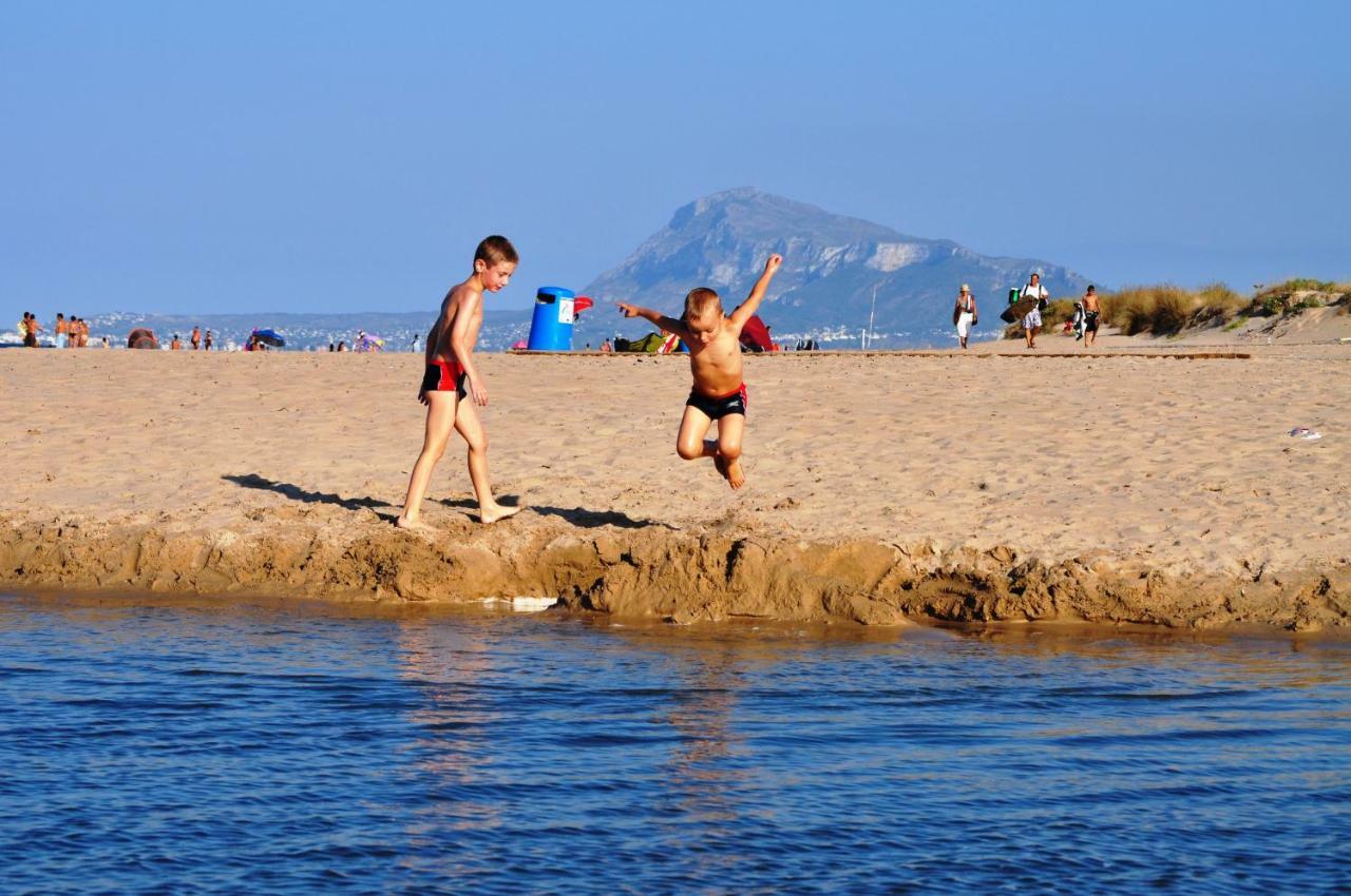 Family Beach Villa Rubens 올리바 외부 사진